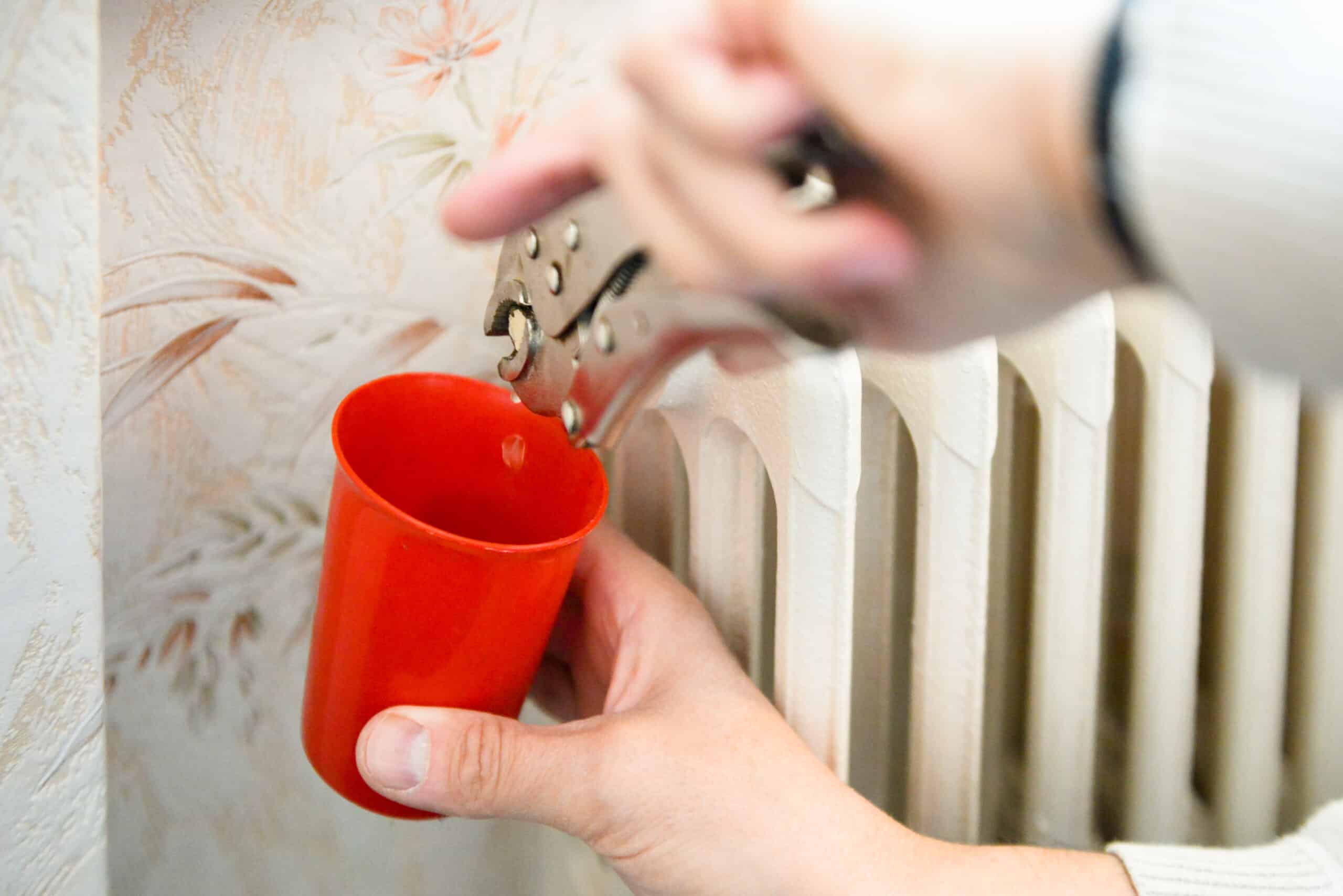 regulacja, aby grzejnik ogrzewał więcej i zużywał mniej energii